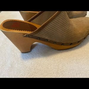 Almost Brand New Stylish Brazilian Clogs By TT - Box 42